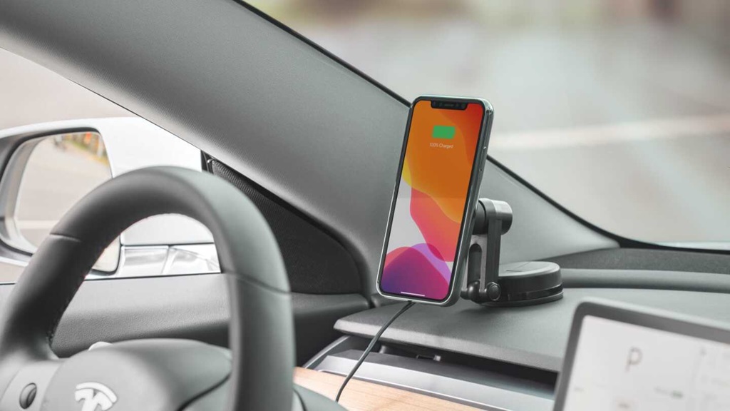 What should I look for in a car phone holder?