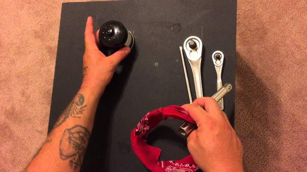 Beginner’s Guide: Using a Hyper Tough Oil Filter Wrench Without Damaging Your Car